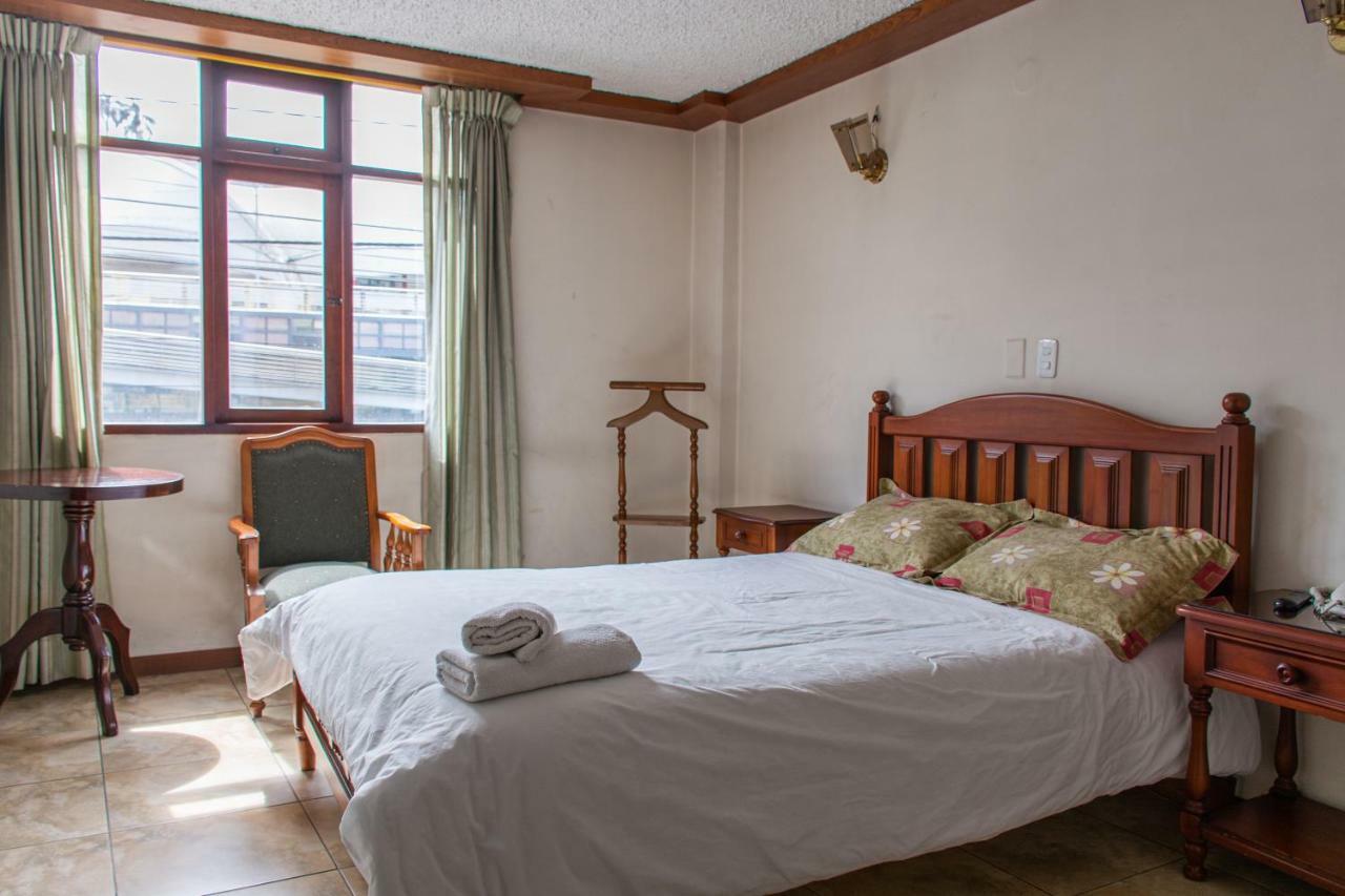 Hotel Cumanda Alfaro Dış mekan fotoğraf