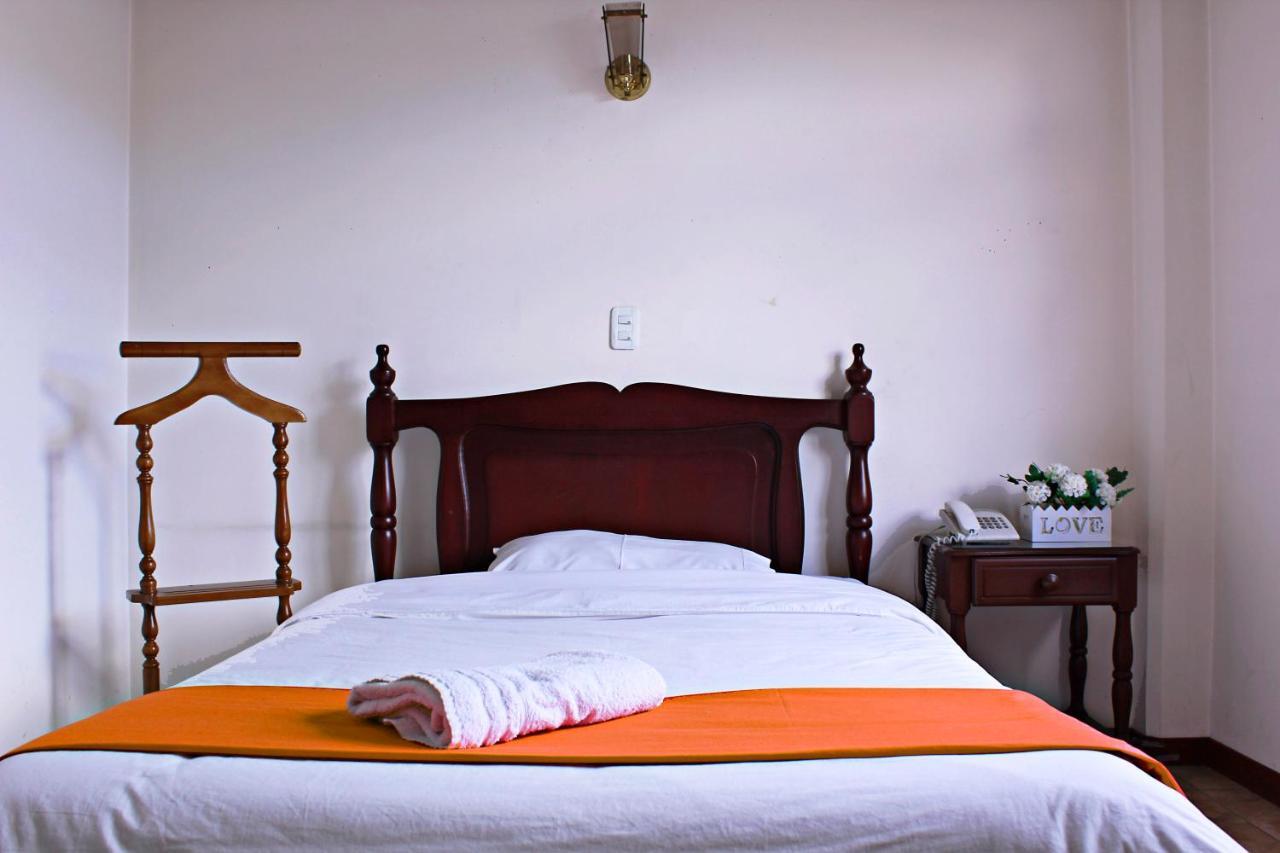 Hotel Cumanda Alfaro Dış mekan fotoğraf